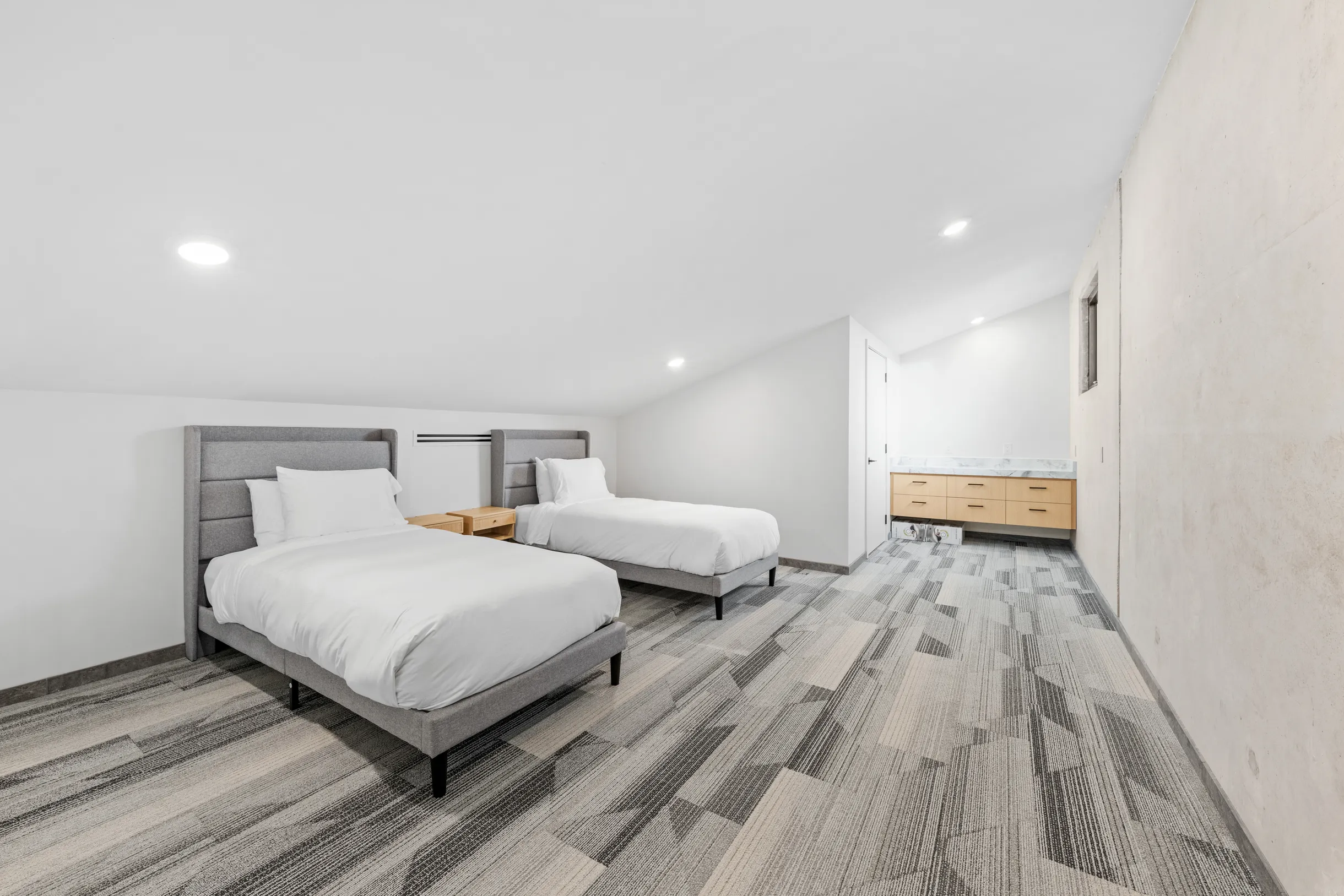 Wander Hunt River #81