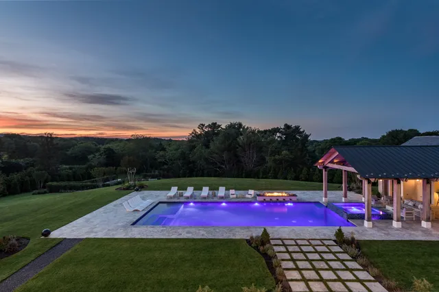 Wander Hampton Vineyard