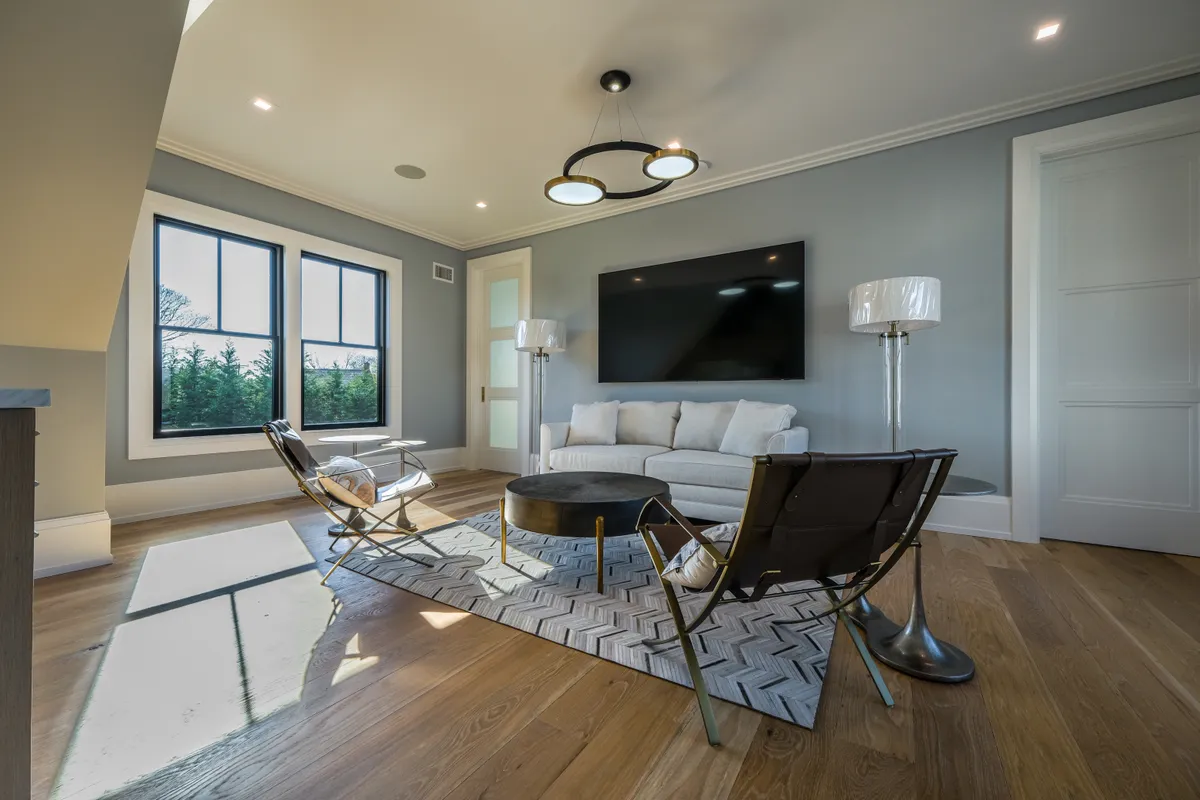 Living Room 2 image