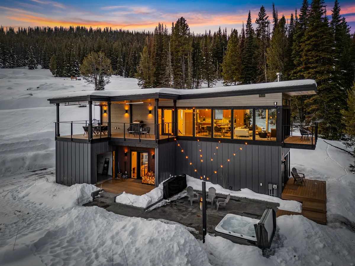 Wander Big Sky Basecamp