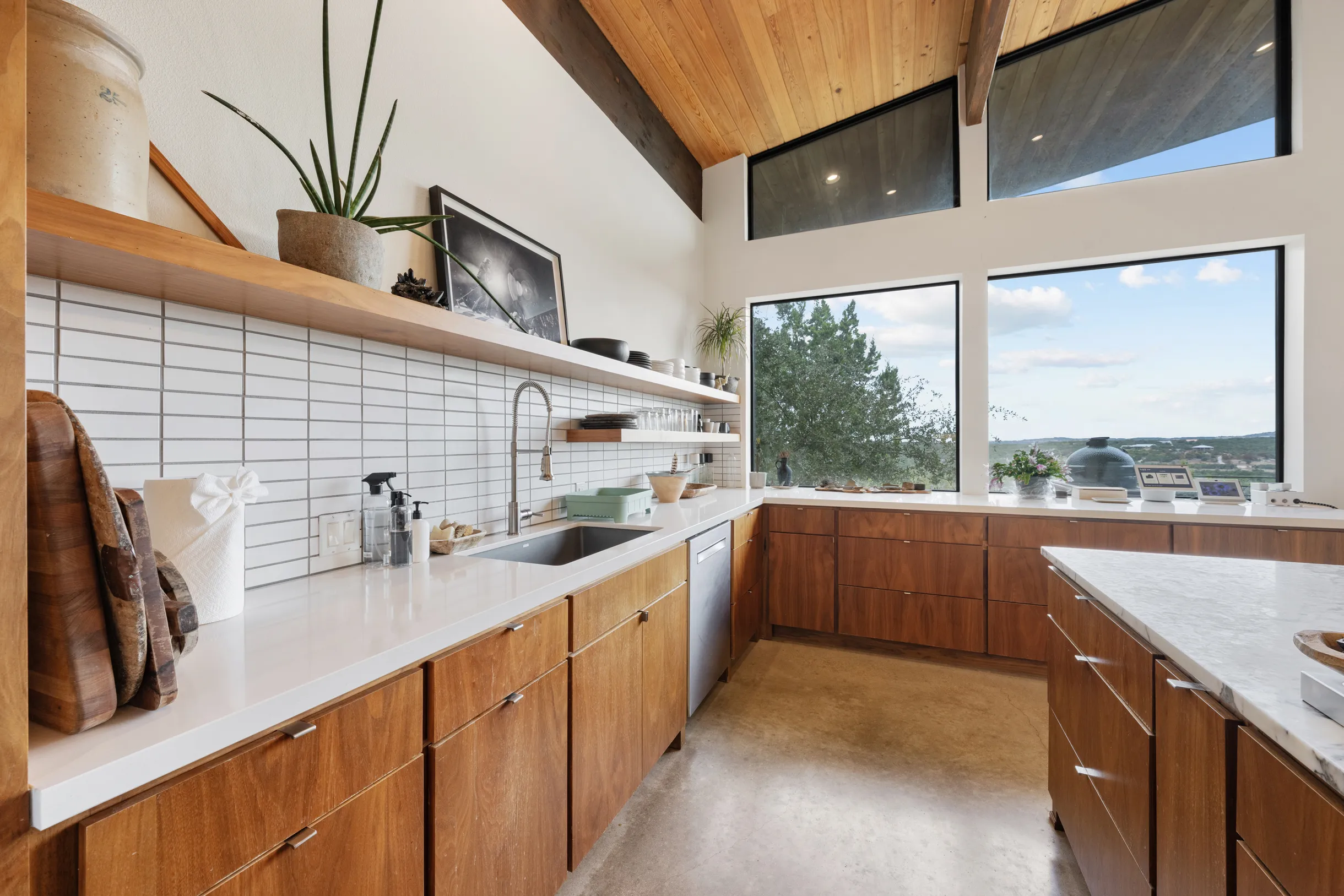 Wander Dripping Springs #92