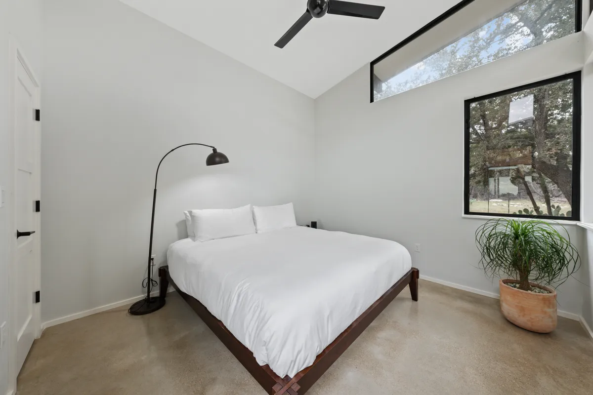 Bedroom 4 image