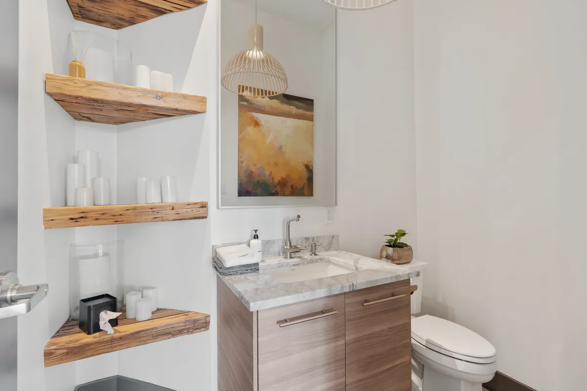 Wander Lake Norman Shores