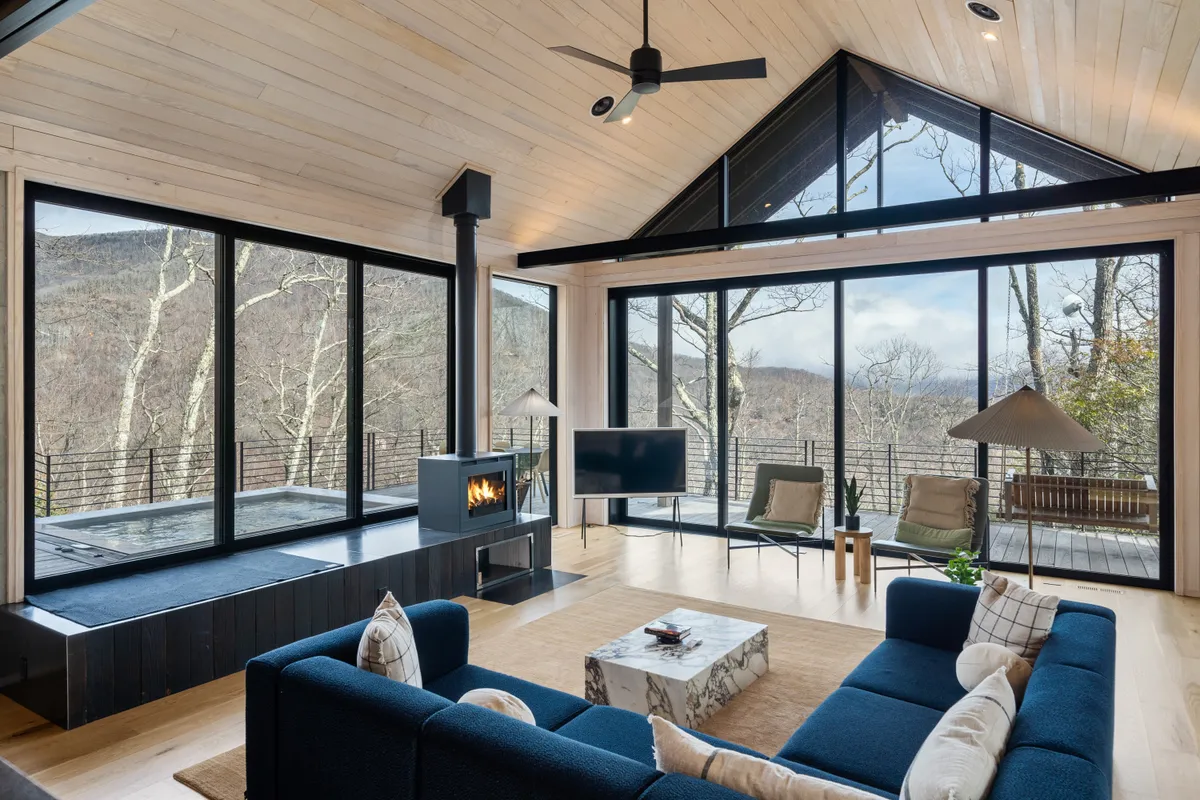 Wander Black Mountain