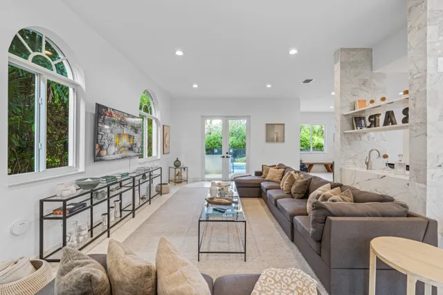 Wander Coral Gables Palms