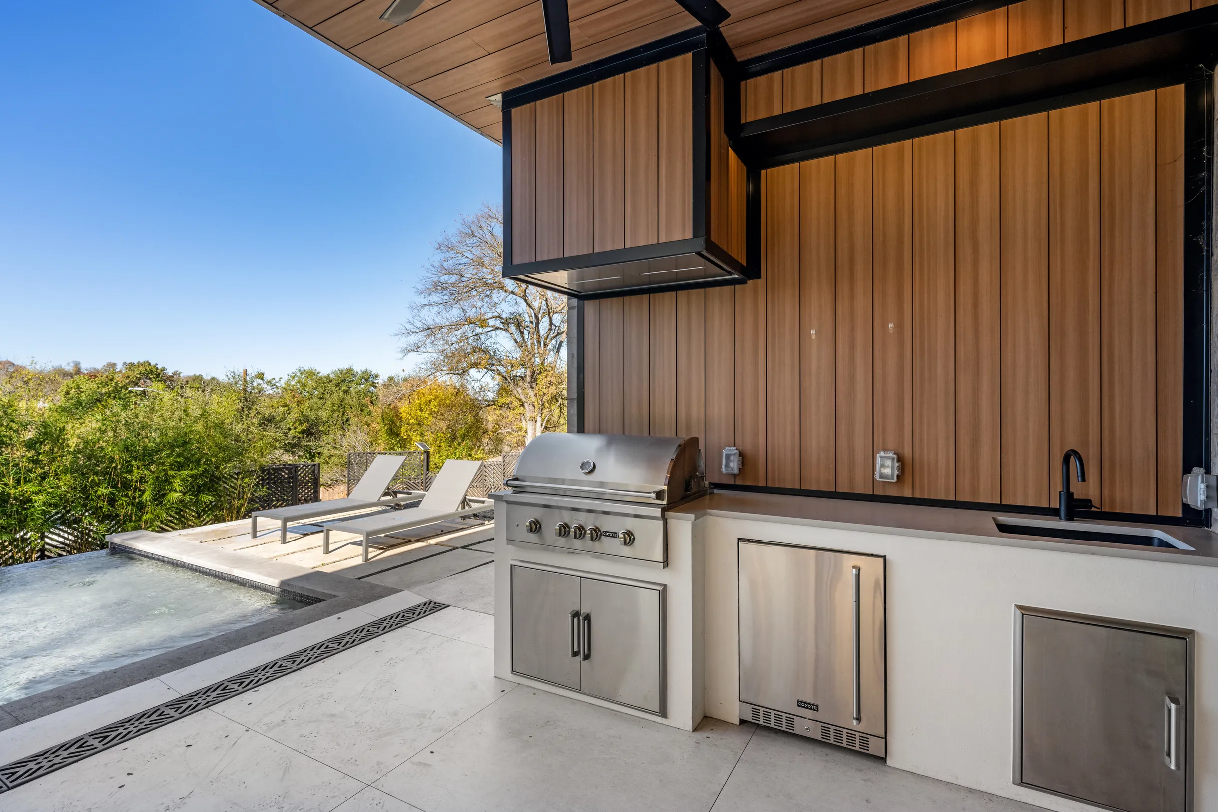 Wander Austin Oakhaven #100