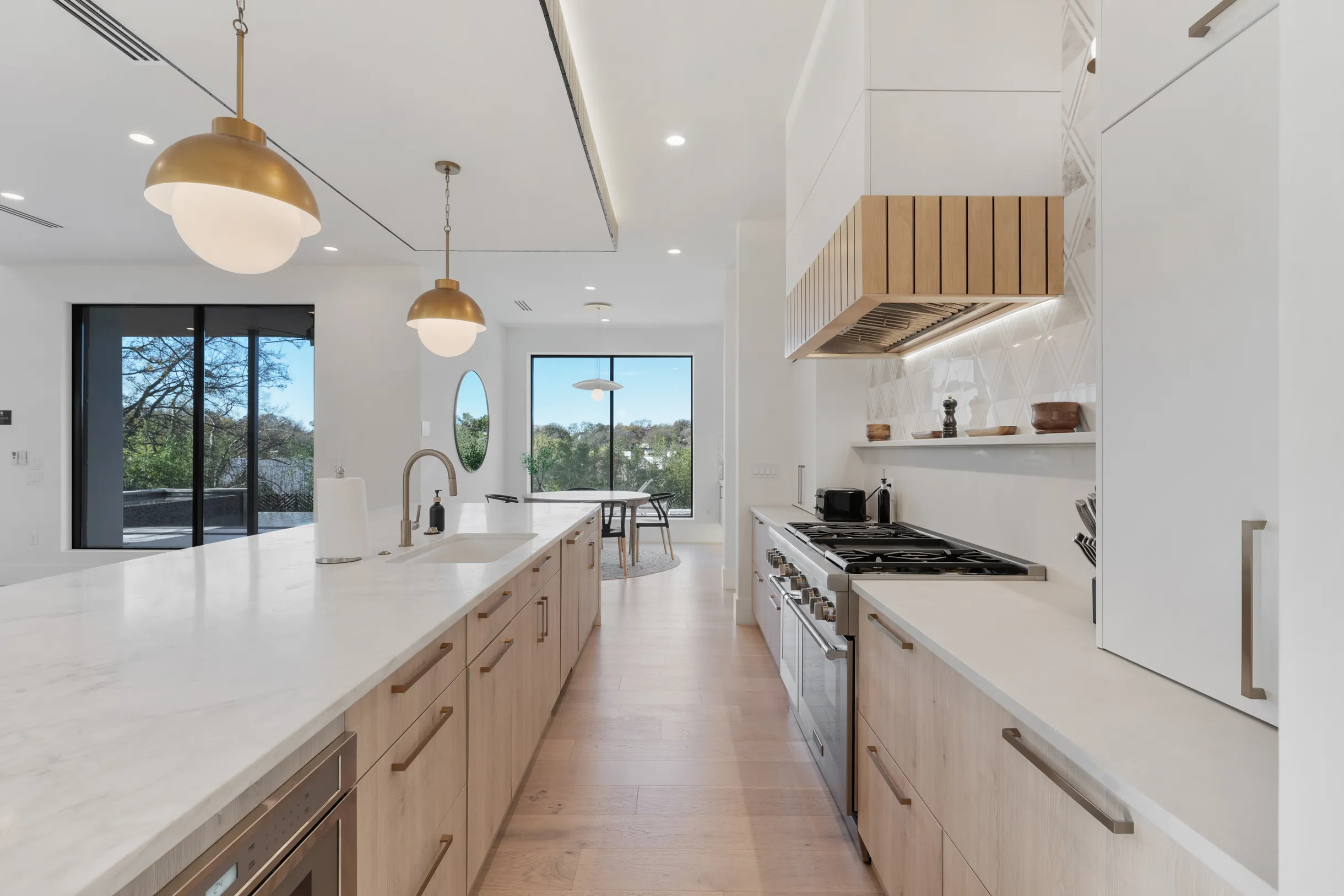 Wander Austin Oakhaven #97