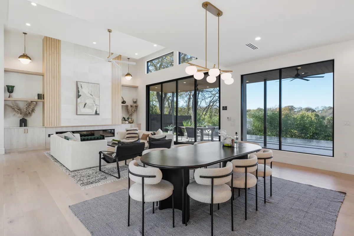 Wander Austin Oakhaven