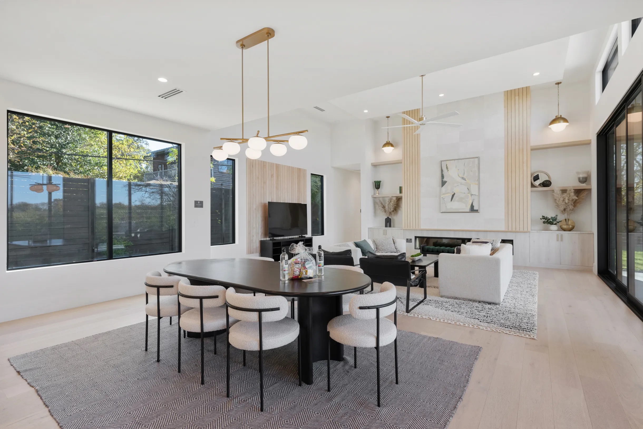 Wander Austin Oakhaven #77