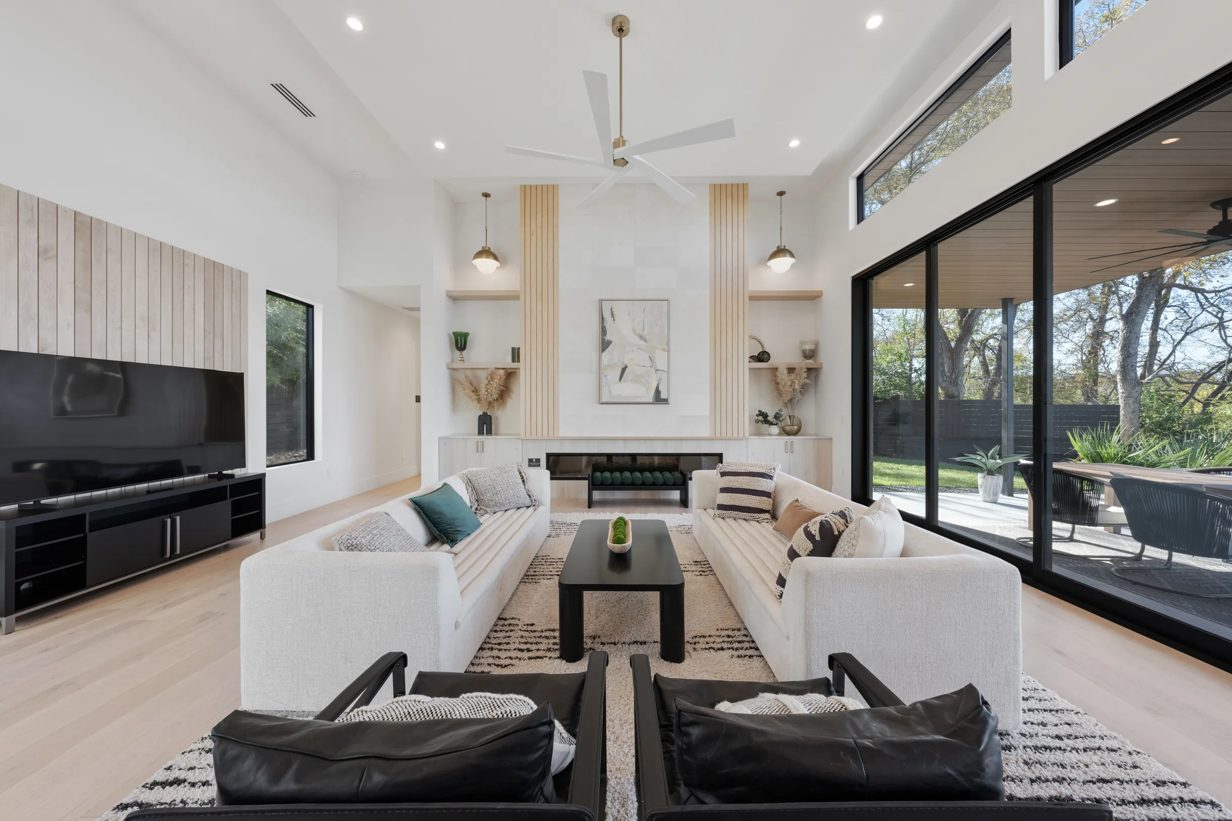 Wander Austin Oakhaven