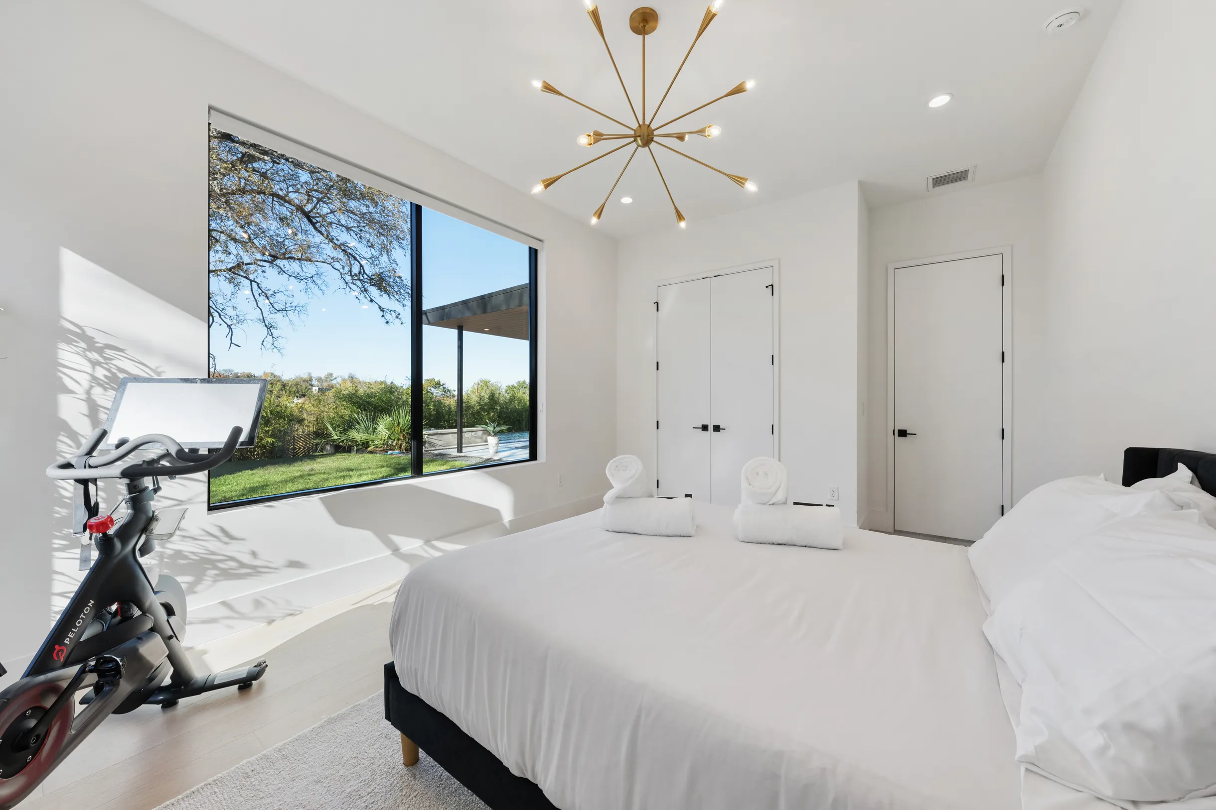 Wander Austin Oakhaven #48