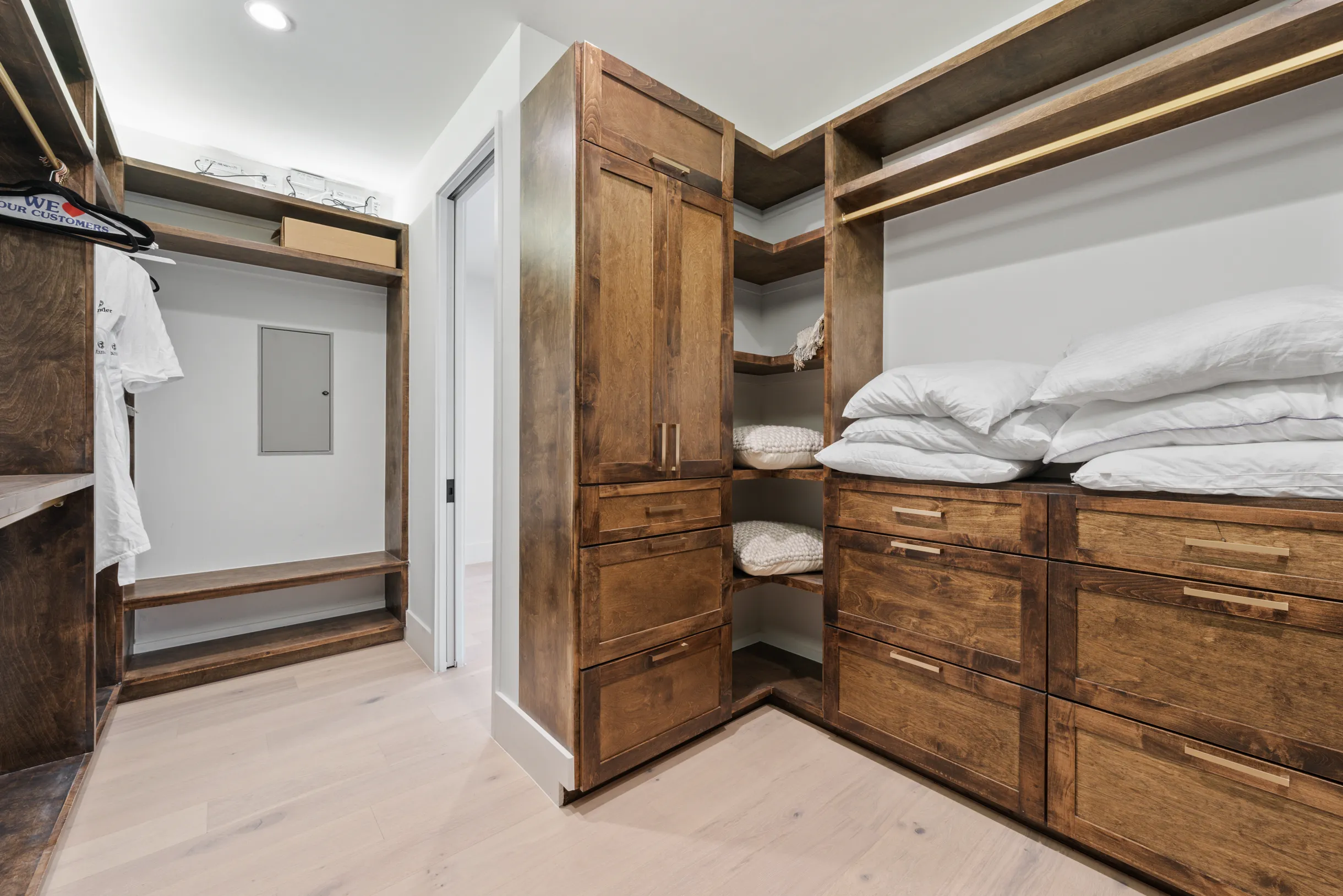 Wander Austin Oakhaven #94