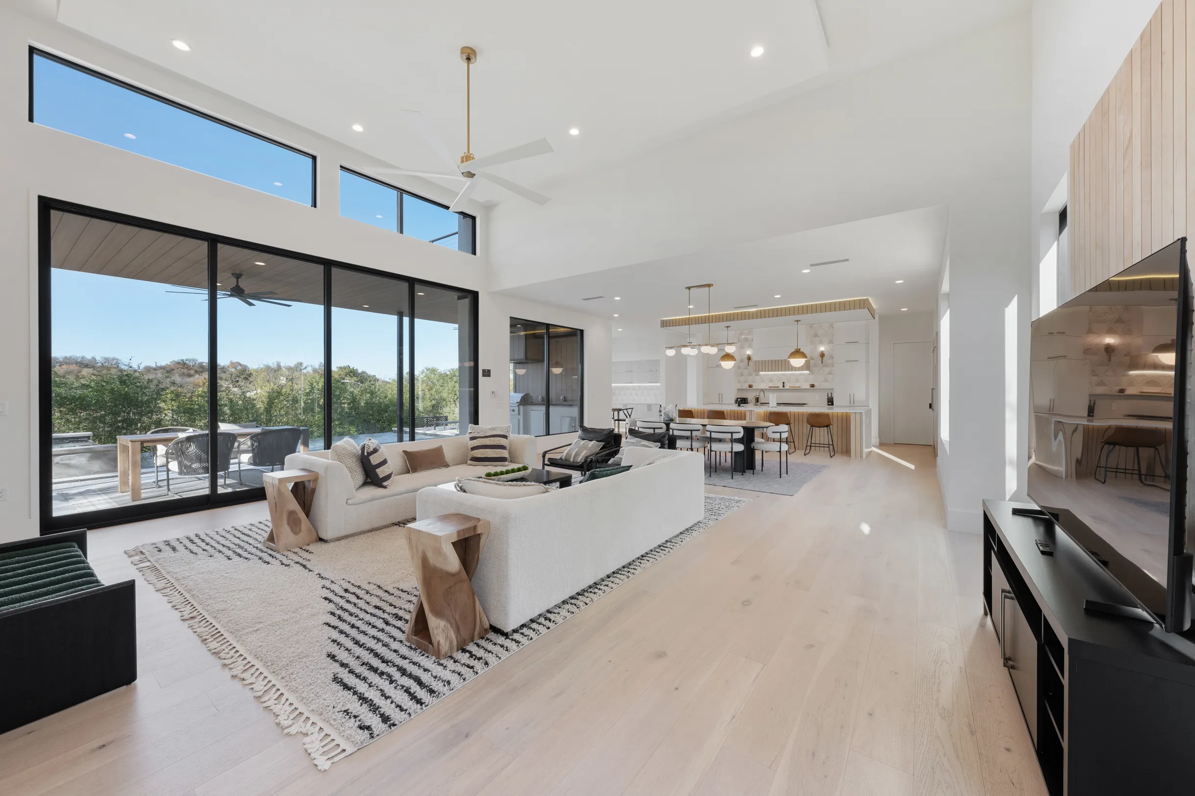 Wander Austin Oakhaven #98