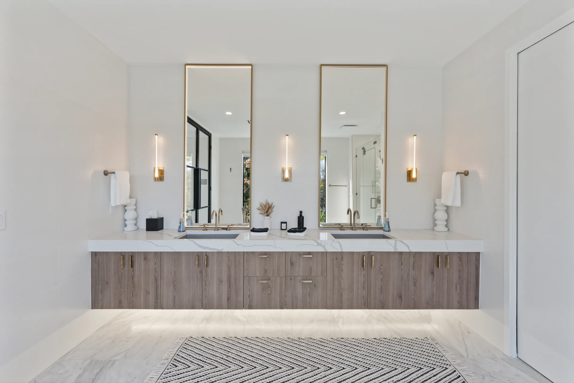 Wander Austin Oakhaven #95