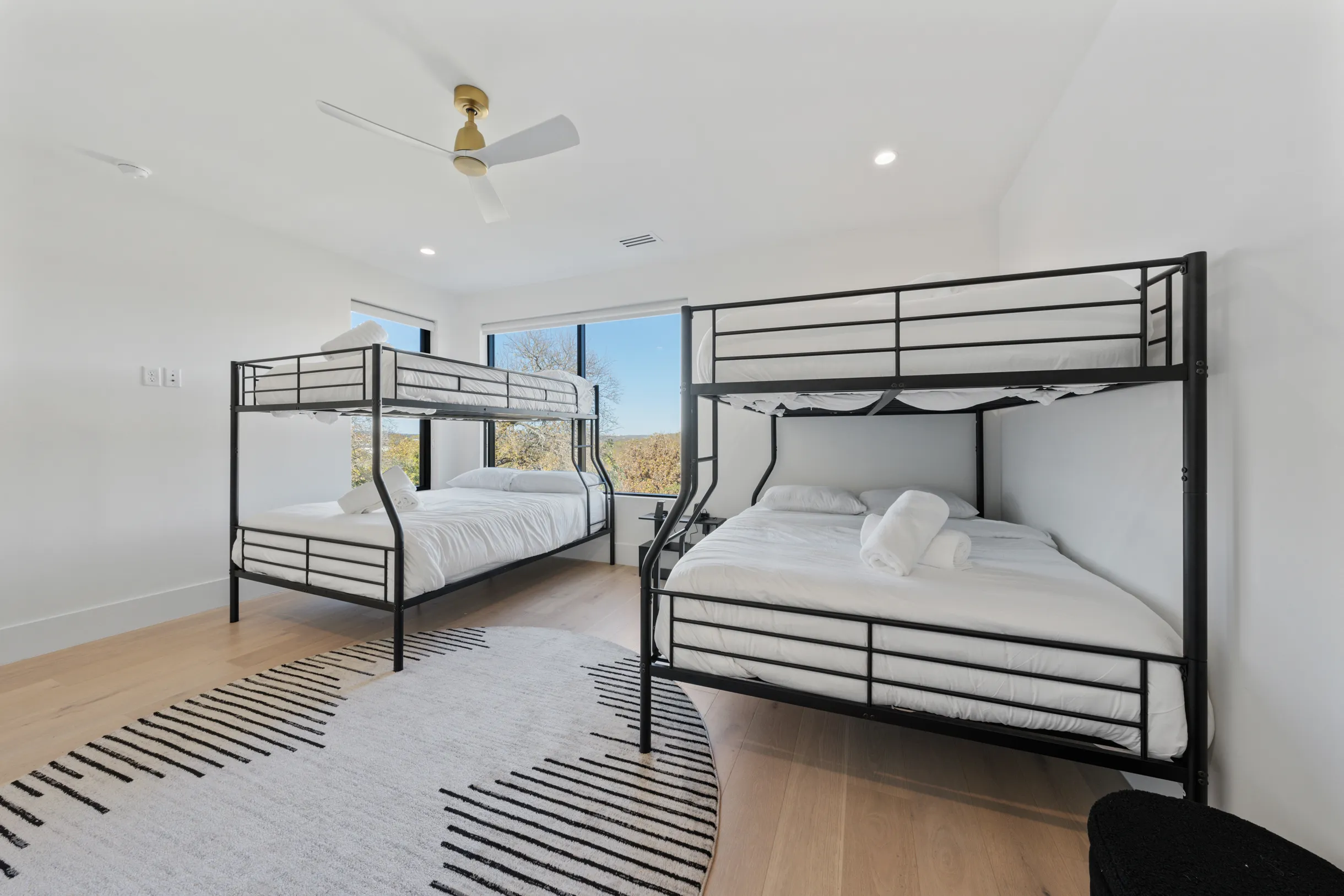 Wander Austin Oakhaven #56