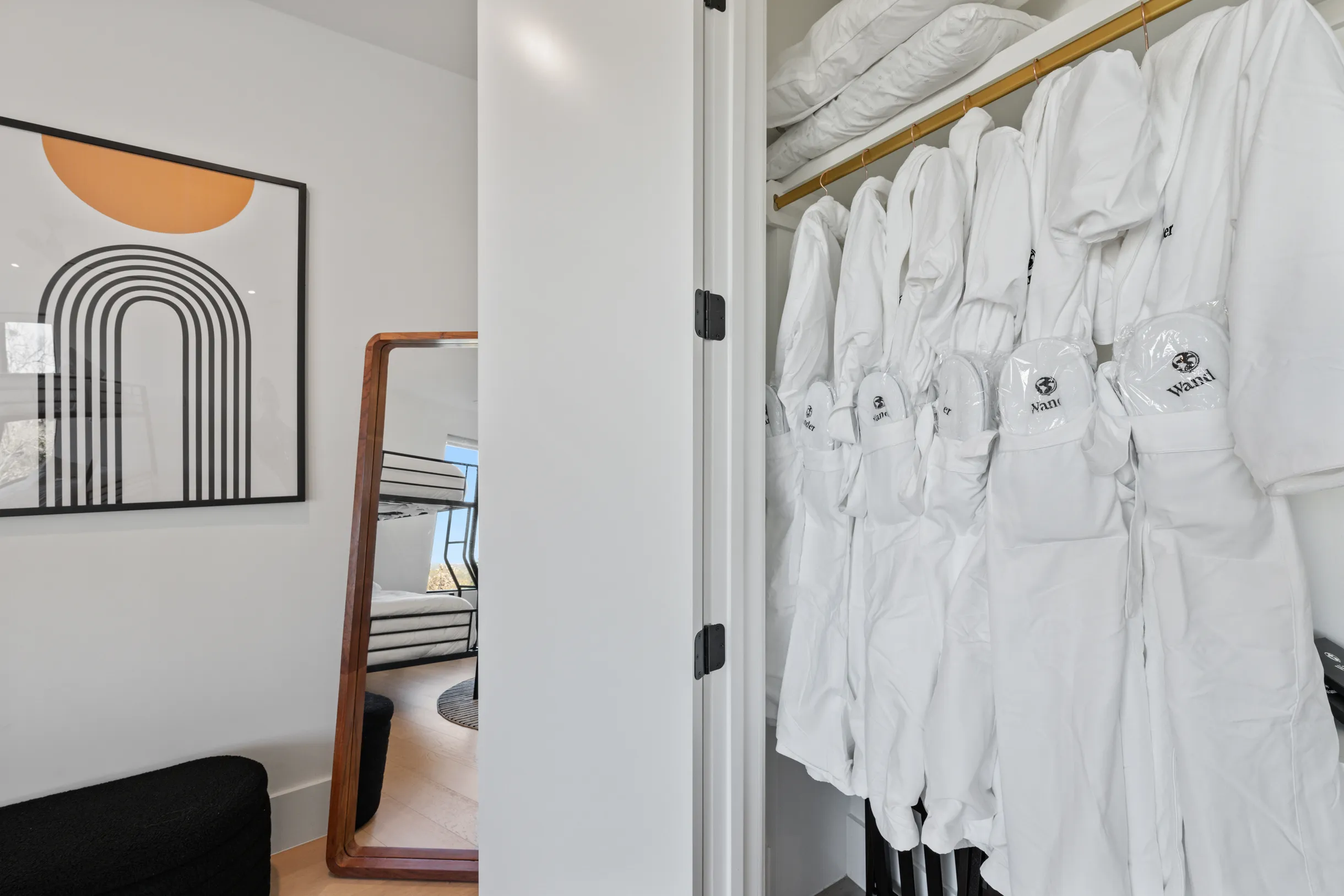 Wander Austin Oakhaven #70