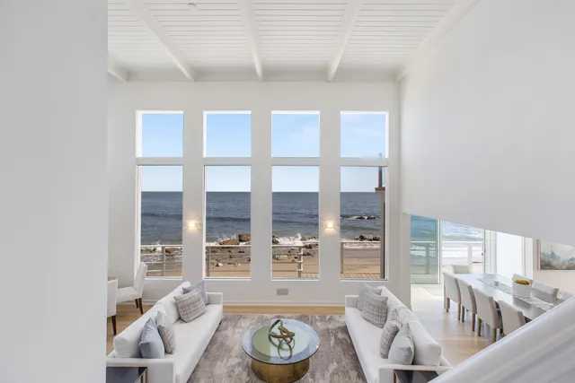 Wander Malibu Shores