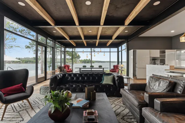 Wander Oconee Shores