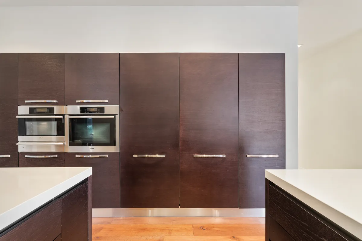 Kitchen - Image 8