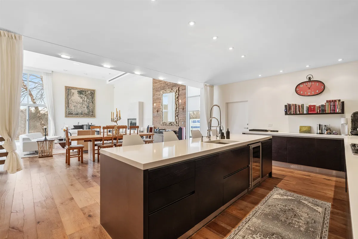 Kitchen - Image 6