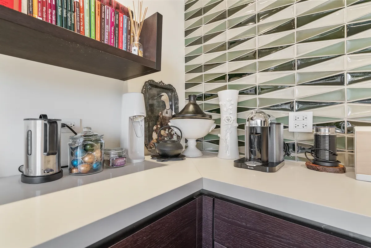 Kitchen - Image 7