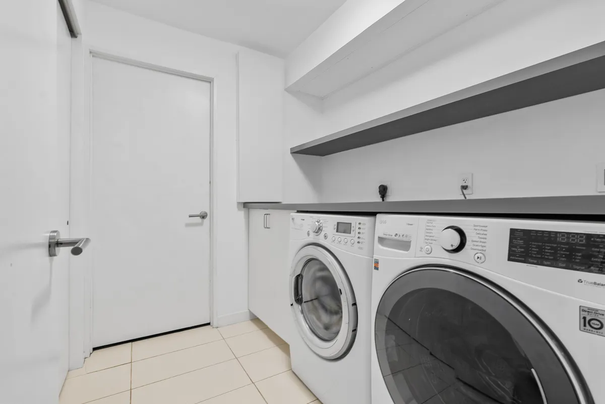 Laundry Room - Image 1