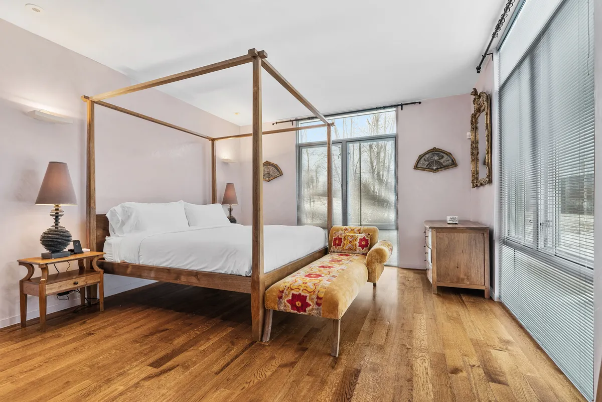 Bedroom 1 - Image 5