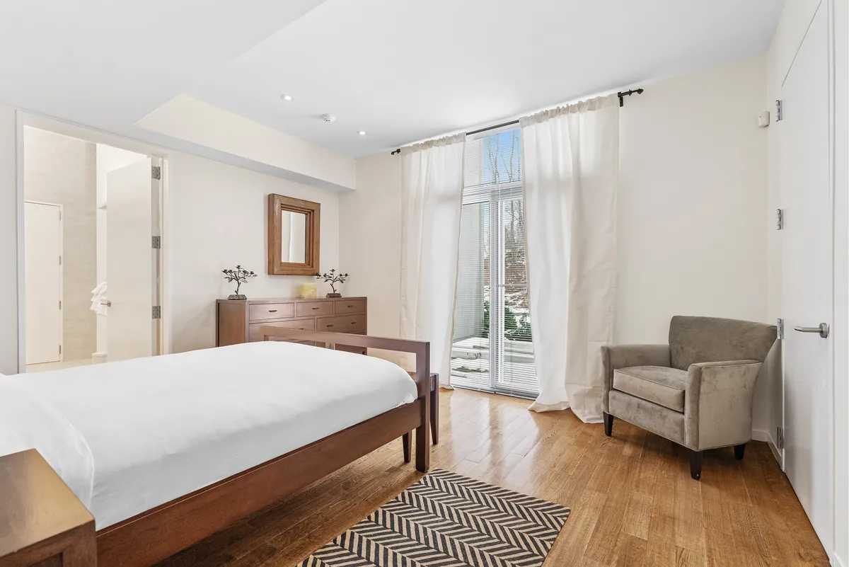Bedroom 2 - Image 3