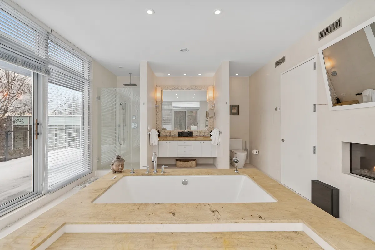 Ensuite Bathroom 1 - Image 2