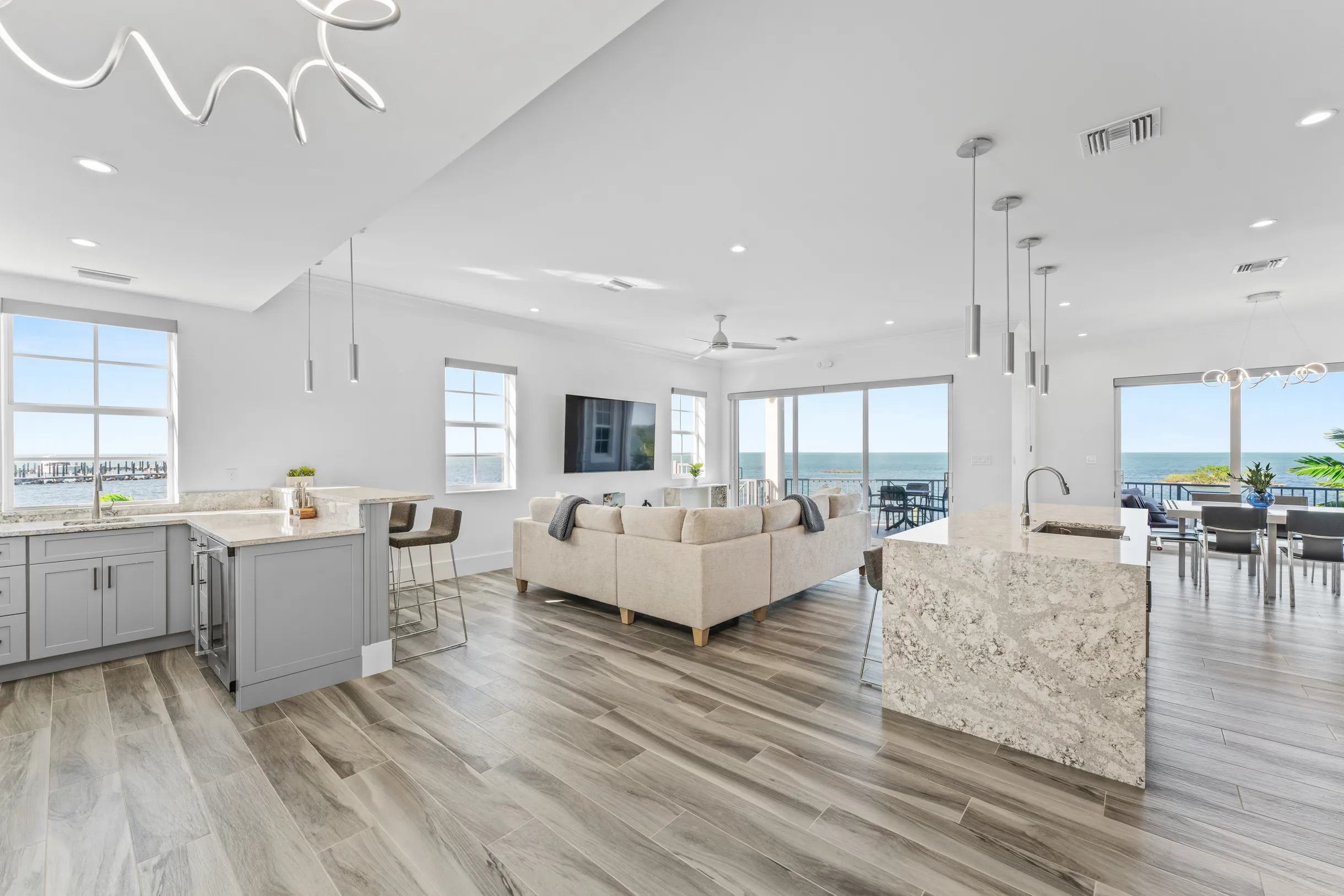 Wander Marathon Key #100