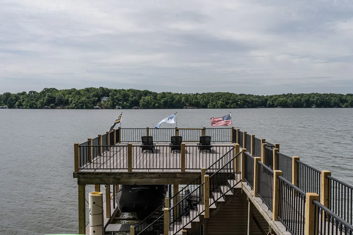 Wander Gaston Lakefront #28