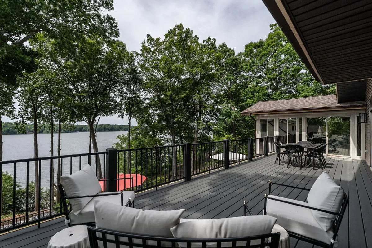 Wander Gaston Lakefront #32