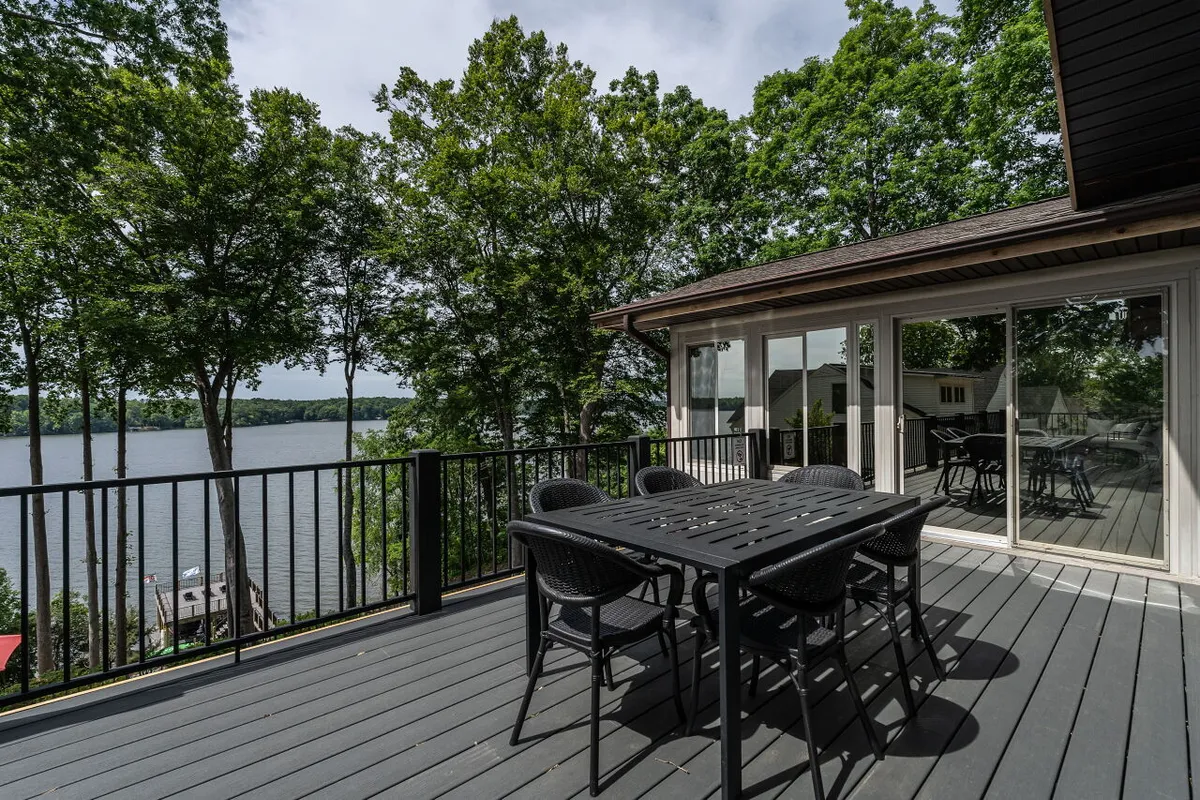 Wander Gaston Lakefront #41