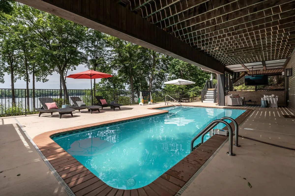 Wander Gaston Lakefront #47