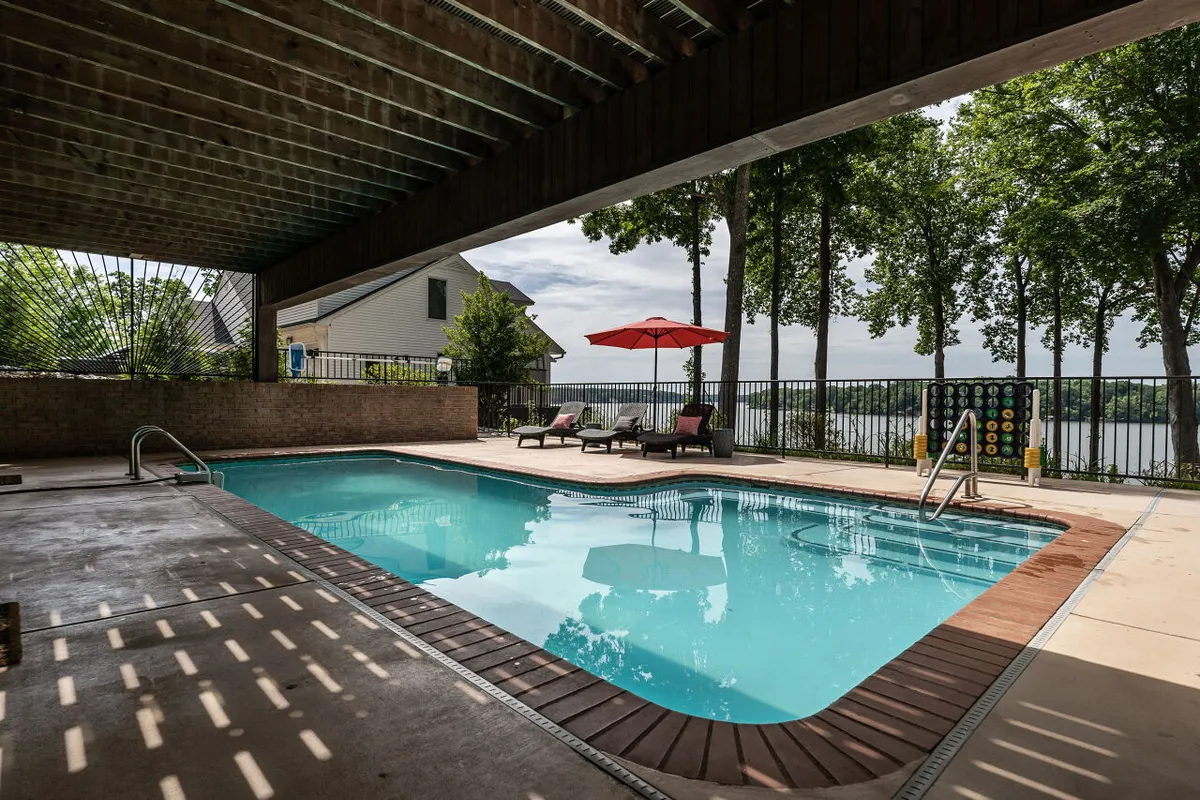 Wander Gaston Lakefront #5