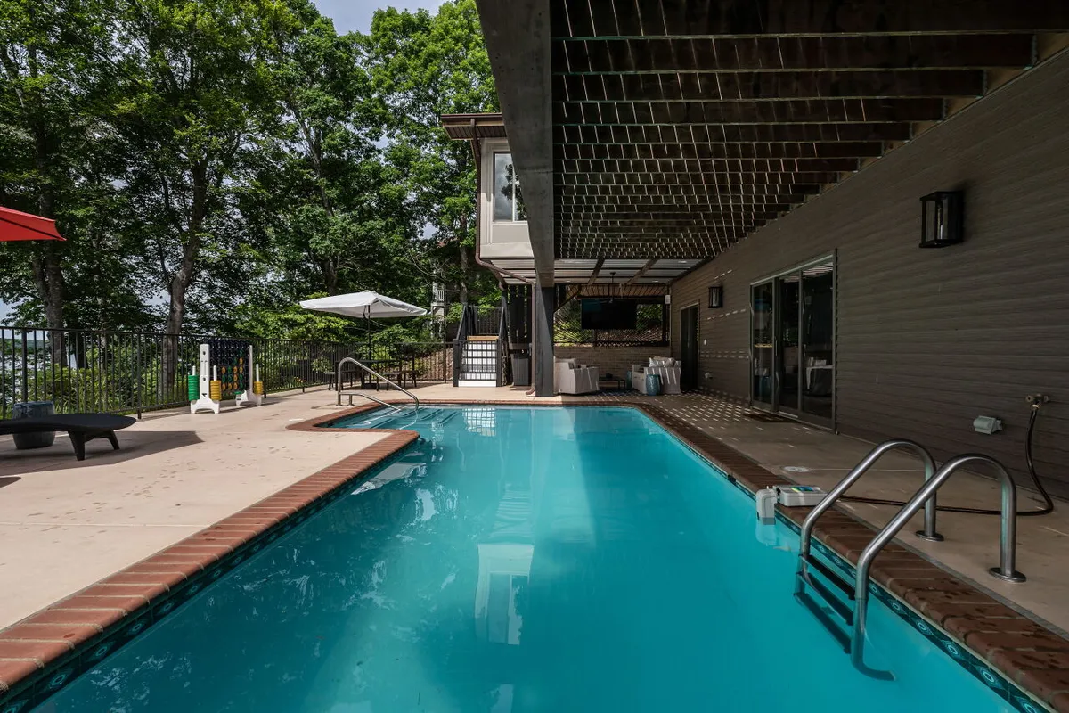 Wander Gaston Lakefront #42