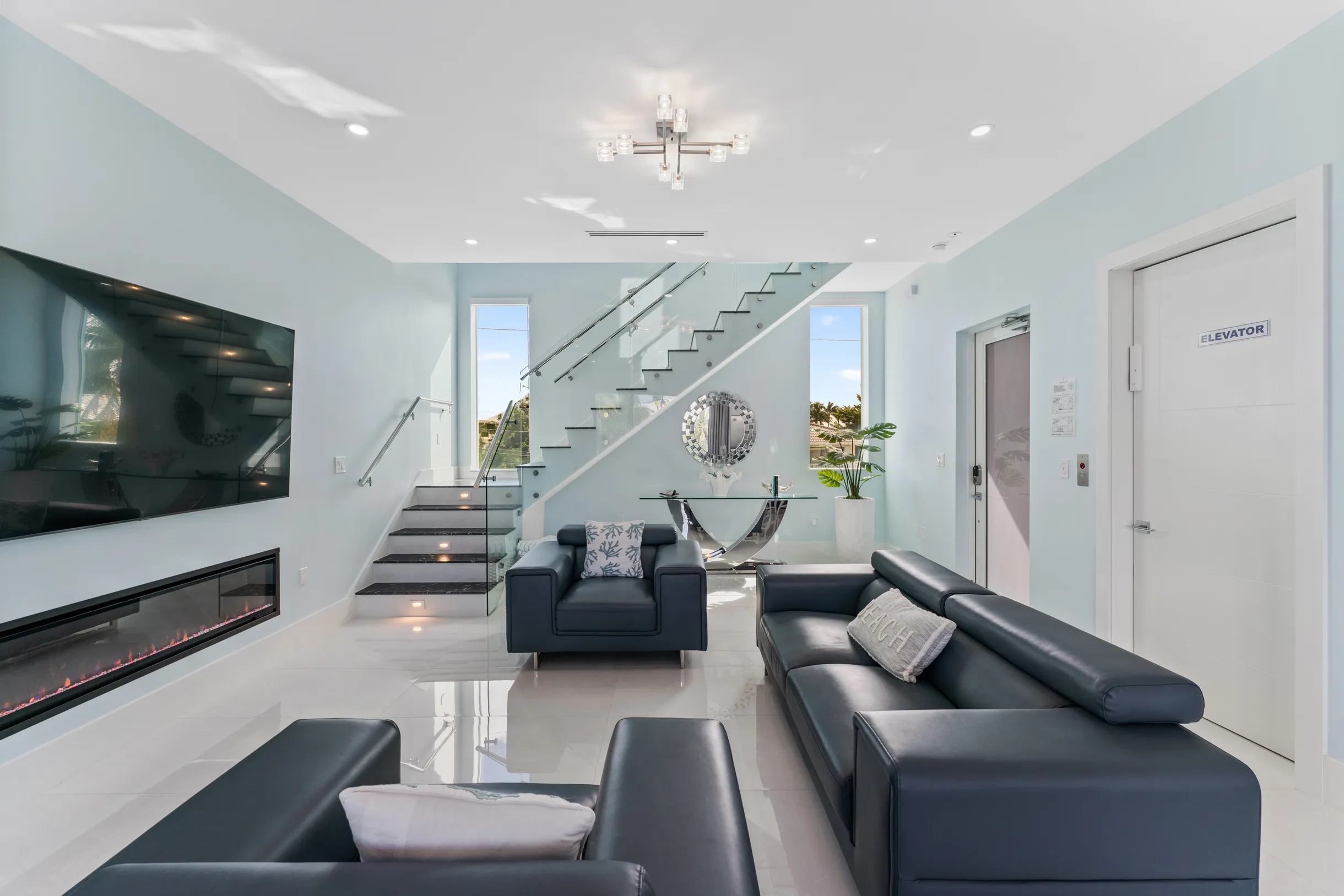 Wander Sombrero Beach #3