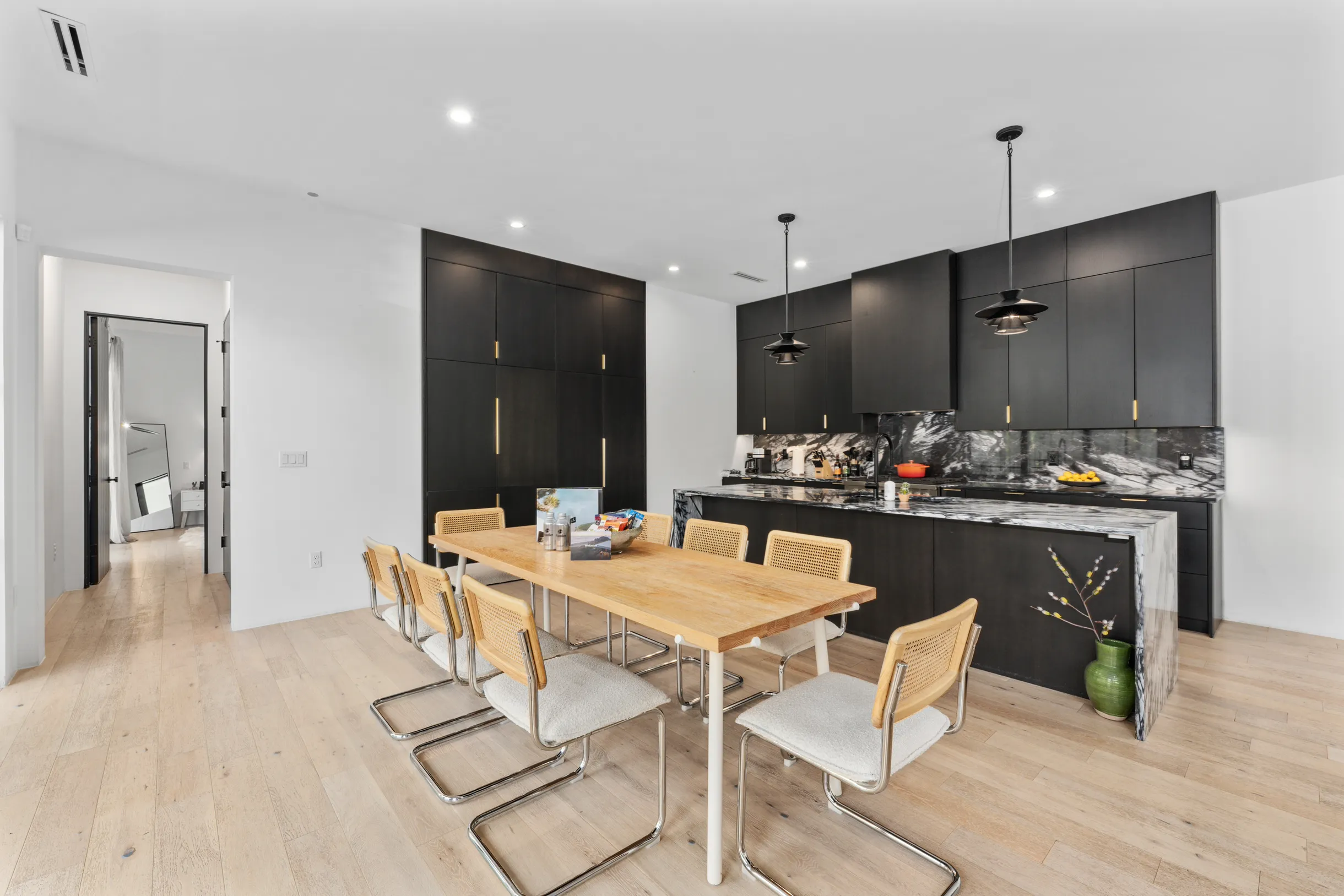 Wander Austin Oasis #37