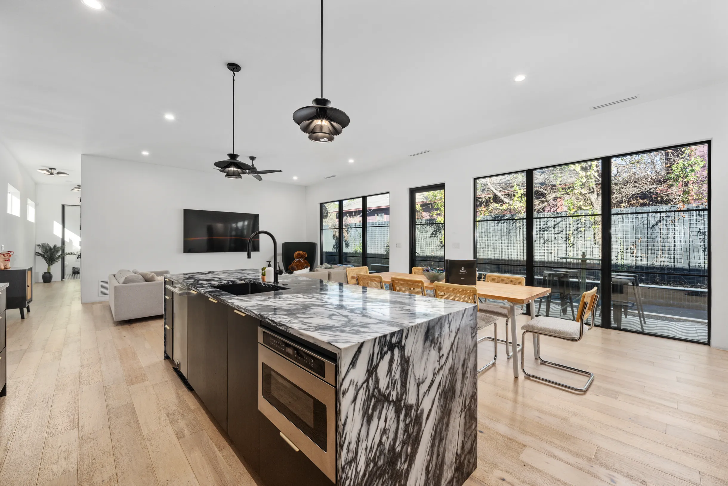 Wander Austin Oasis #7