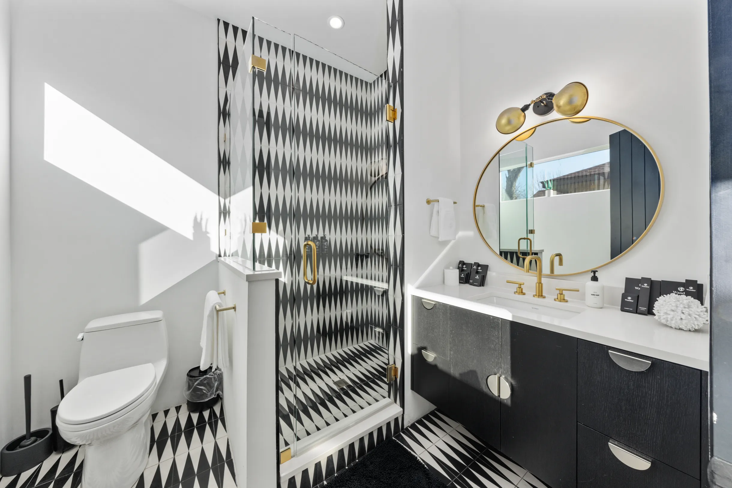 Wander Austin Oasis #18