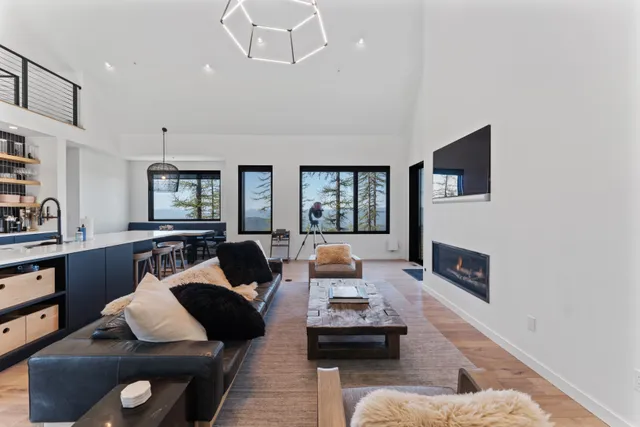 Wander Whitefish Summit