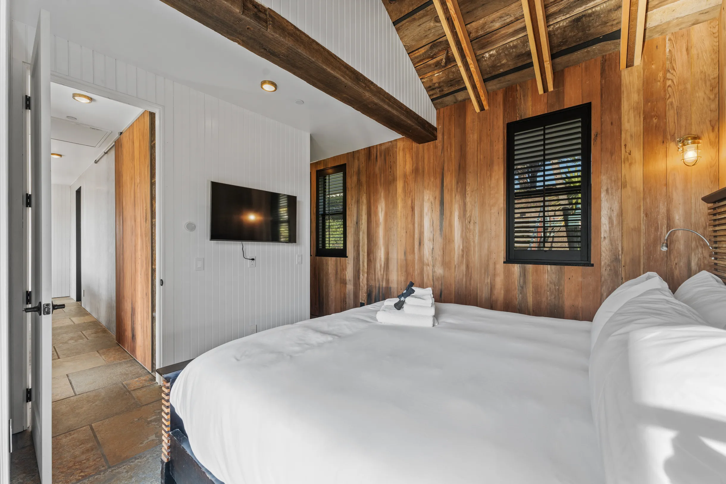 Wander Bodega Shoals #52