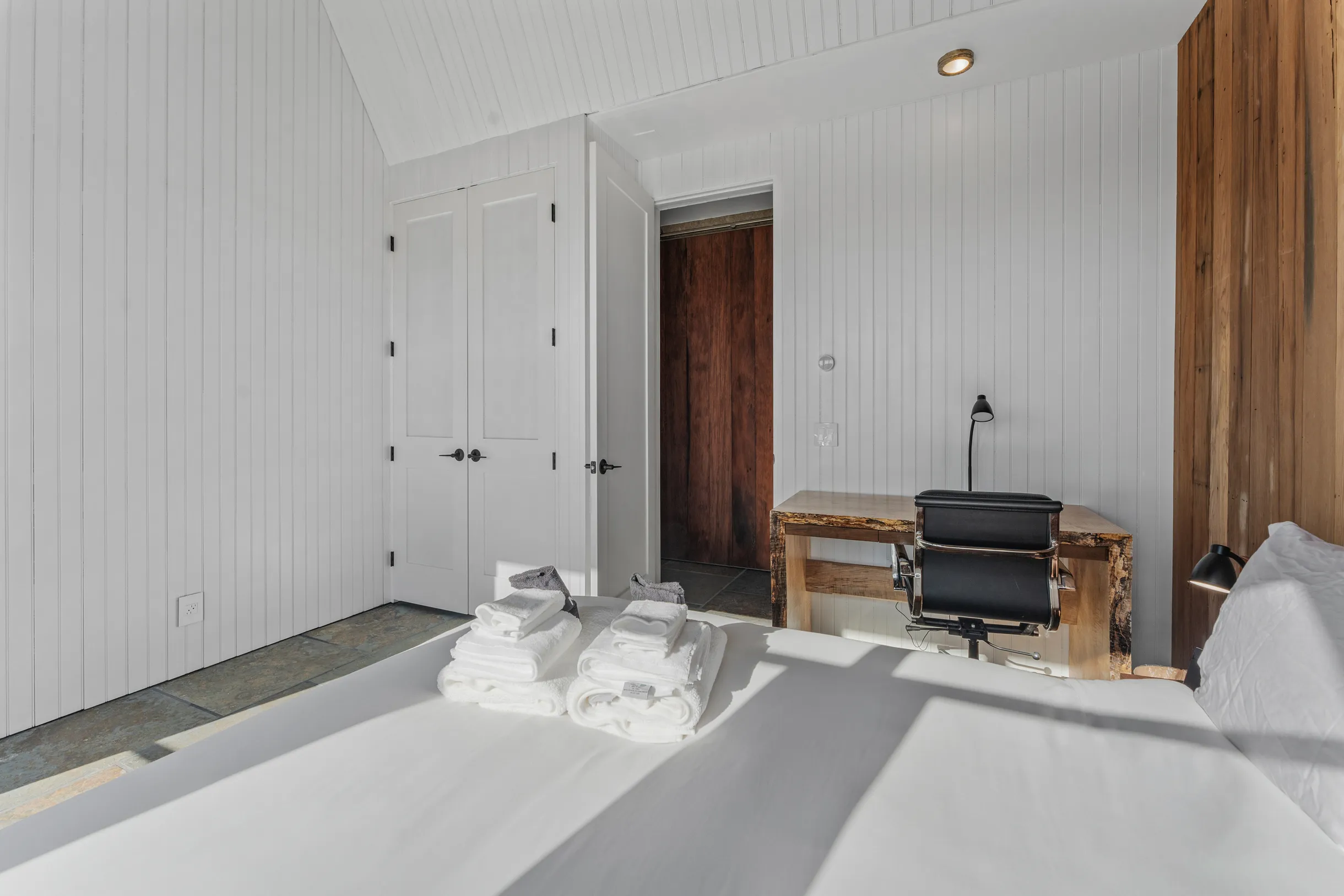 Wander Bodega Shoals #38