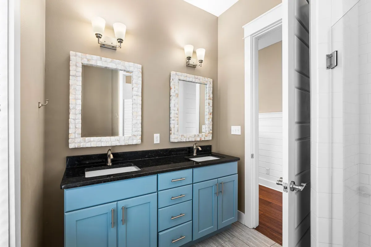 Wander Santa Rosa Shores