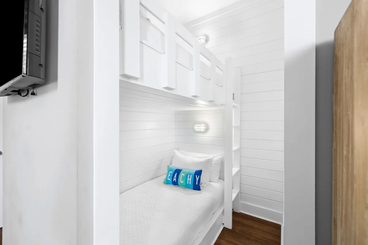 Wander Santa Rosa Shores #108