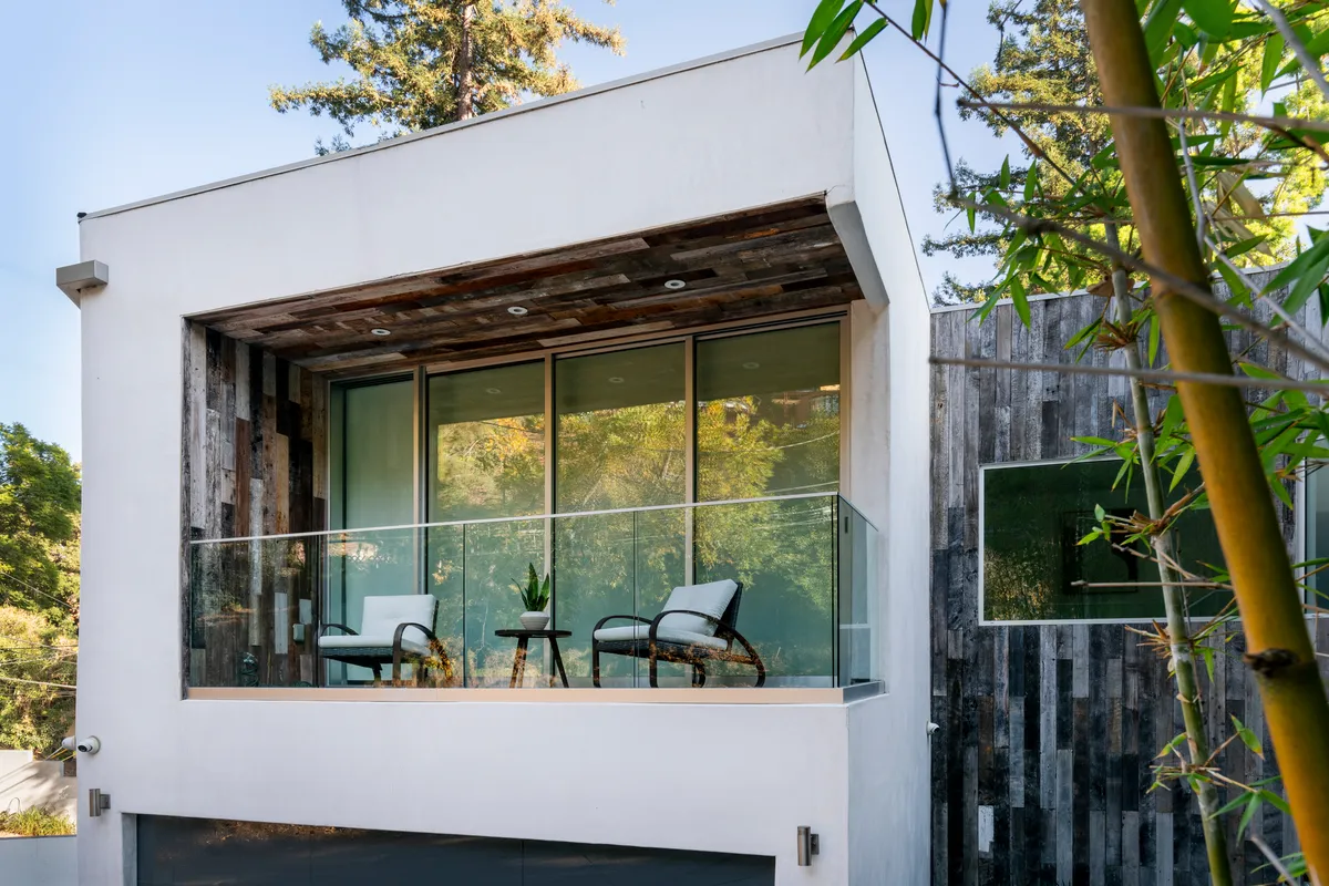 Wander Laurel Canyon