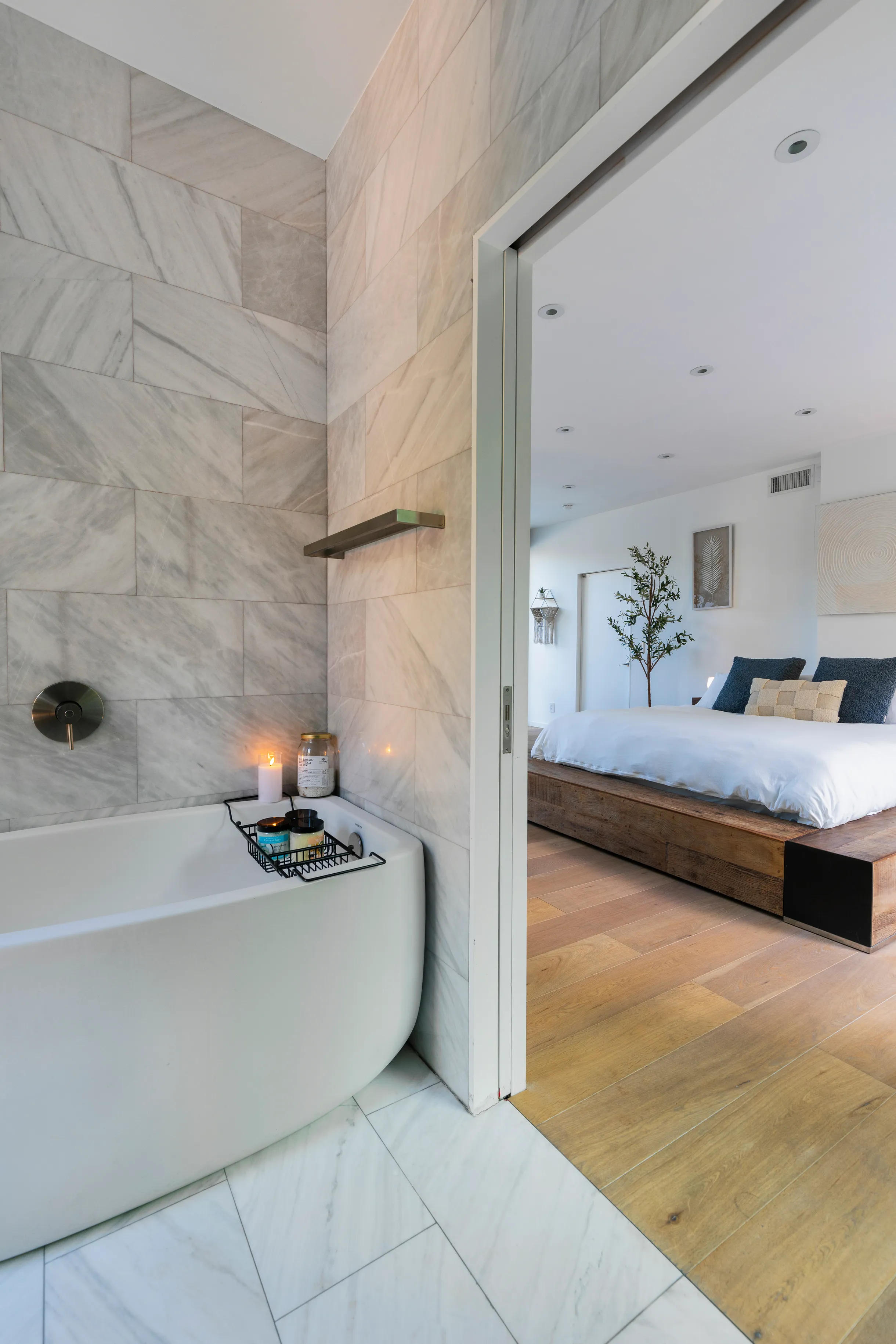 Wander Laurel Canyon #51