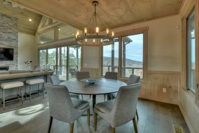 Wander Georgia Bears #33