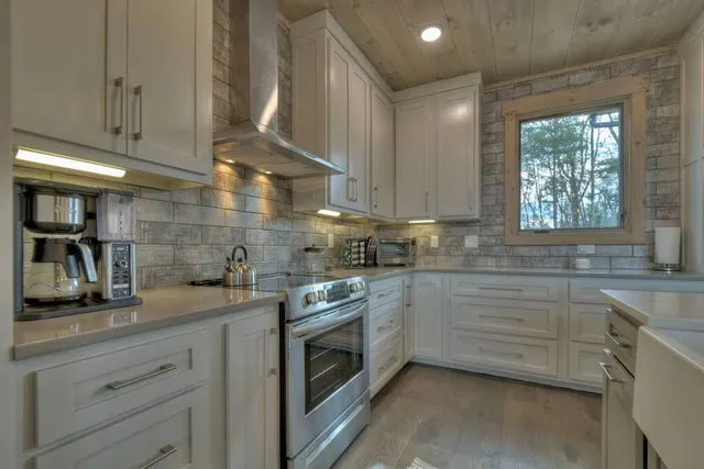 Wander Georgia Bears #22