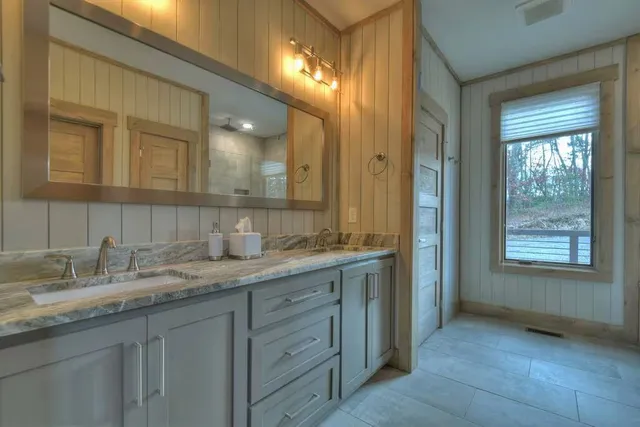 Wander Georgia Bears #12